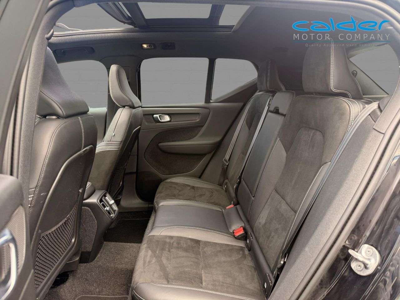 2021 VOLVO XC40 2021 VOLVO XC40