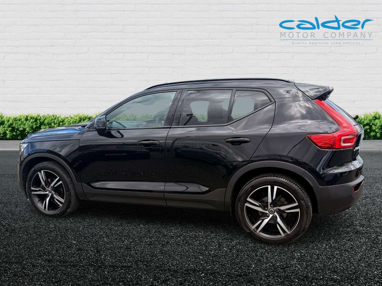 2021 VOLVO XC40 2021 VOLVO XC40