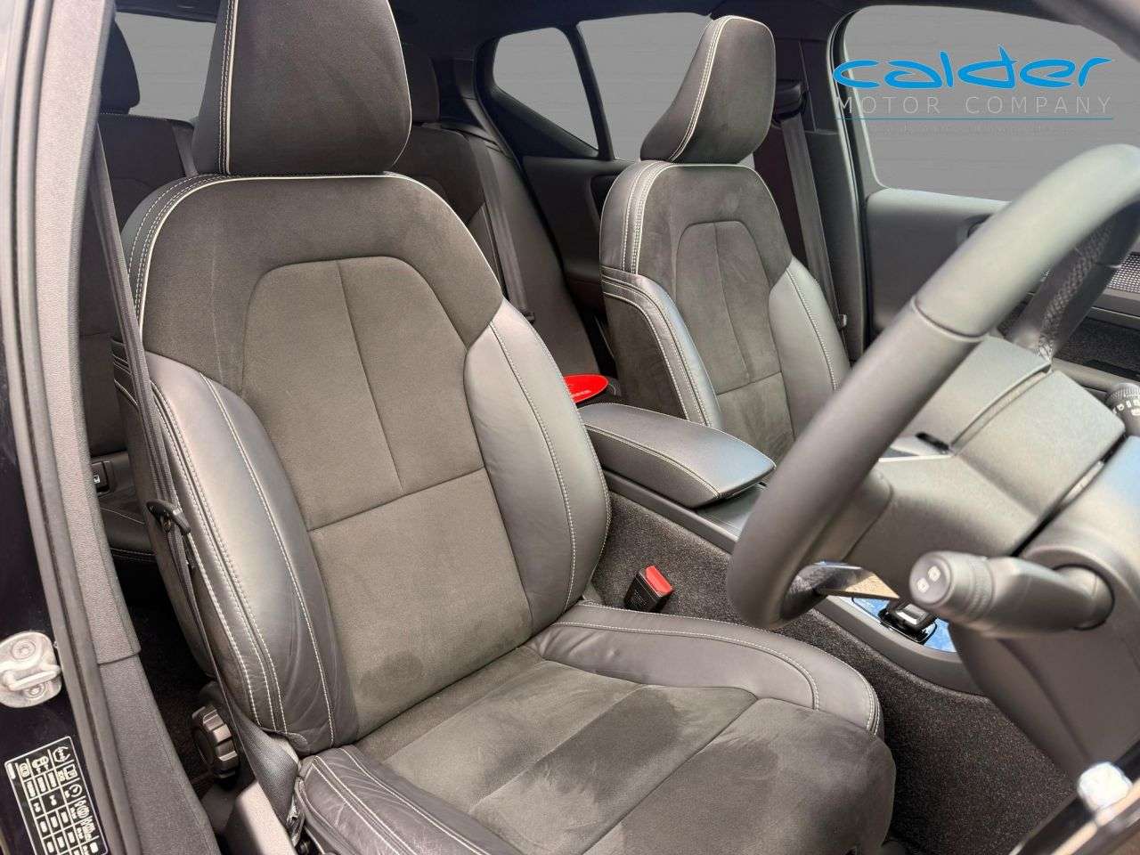 2021 VOLVO XC40 2021 VOLVO XC40