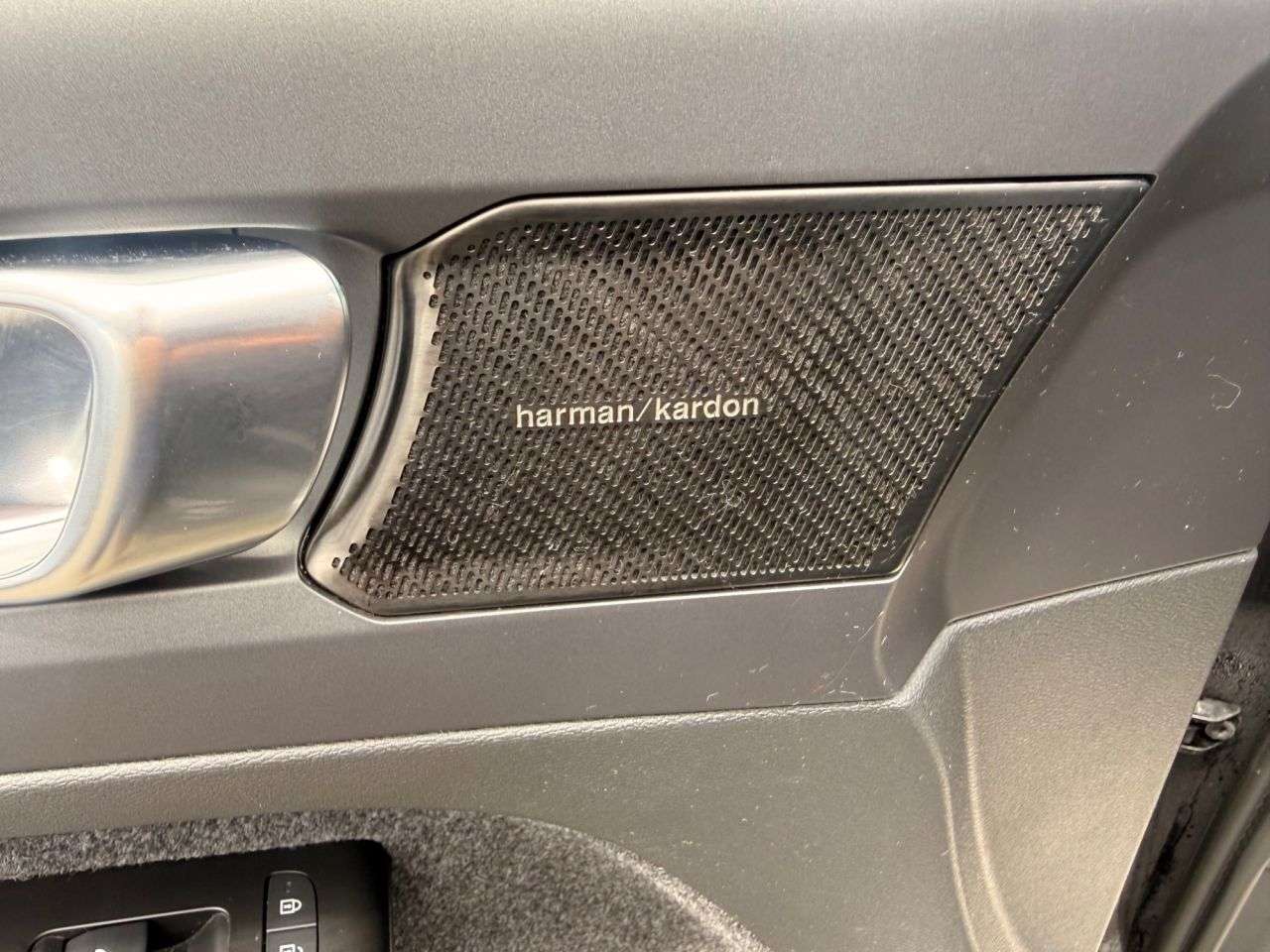 2021 VOLVO XC40 2021 VOLVO XC40