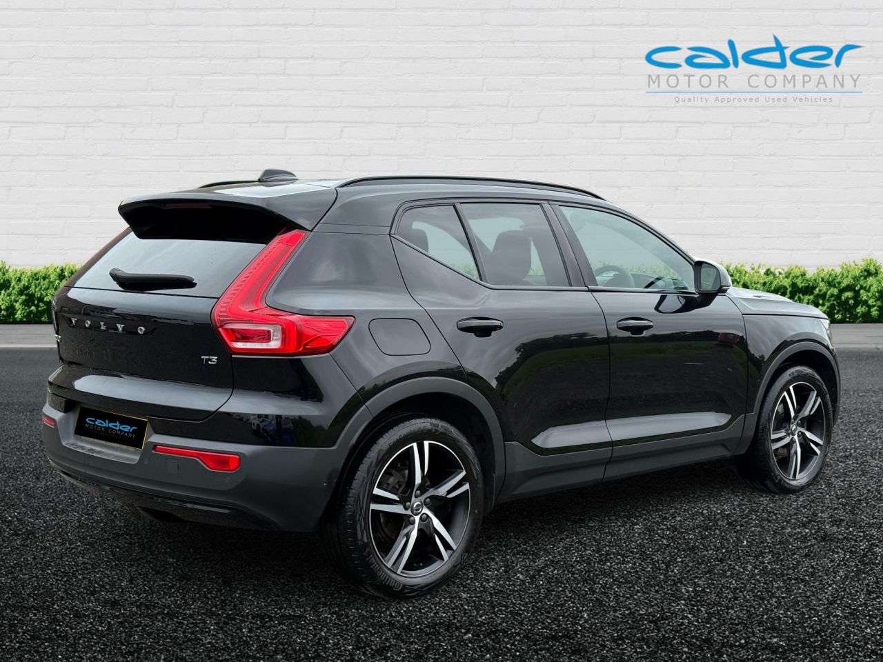 2021 VOLVO XC40 2021 VOLVO XC40
