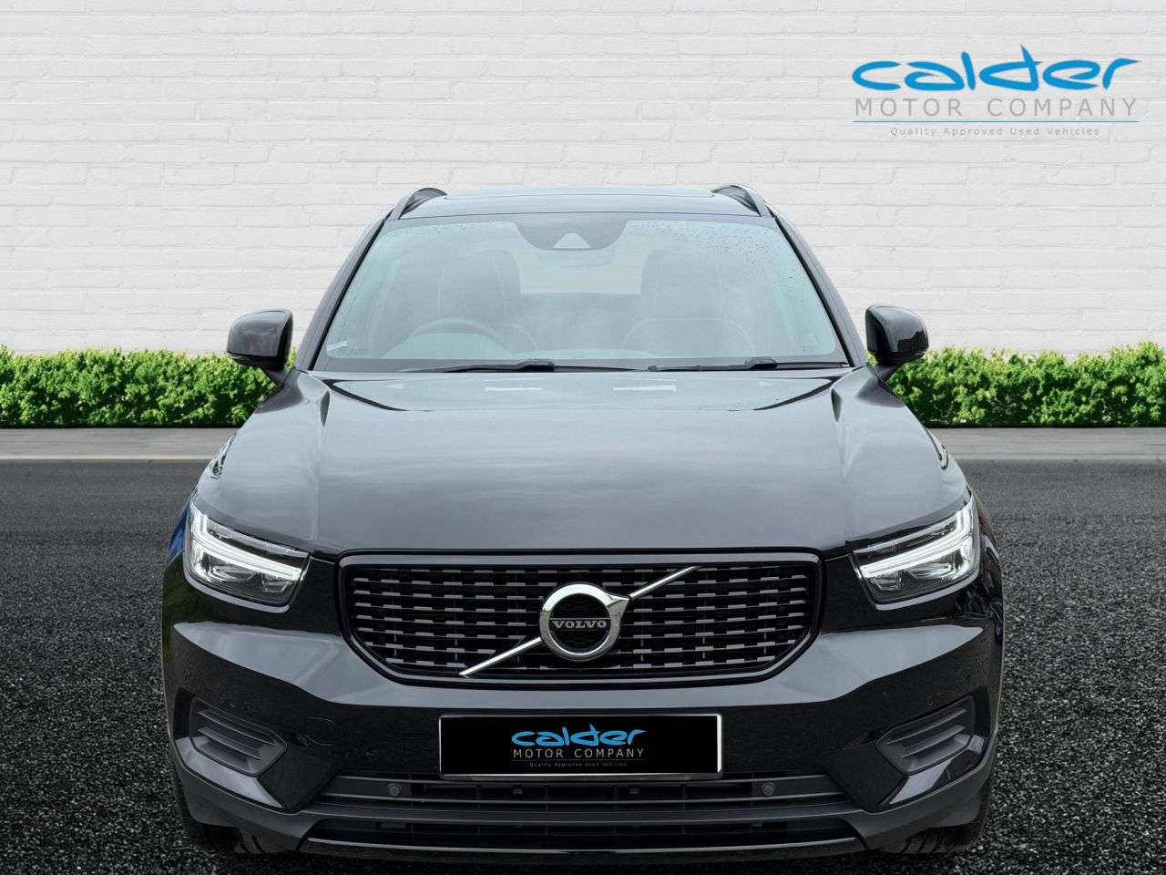 A 2021 VOLVO XC40 1.5 T3 R-Design SUV 5dr Petrol Auto Euro 6 (s/s) (163 ps) PANROOF+19"ALLOYS A 2021 VOLVO XC40 1.5 T3 R-Design SUV 5dr Petrol Auto Euro 6 (s/s) (163 ps) PANROOF+19"ALLOYS