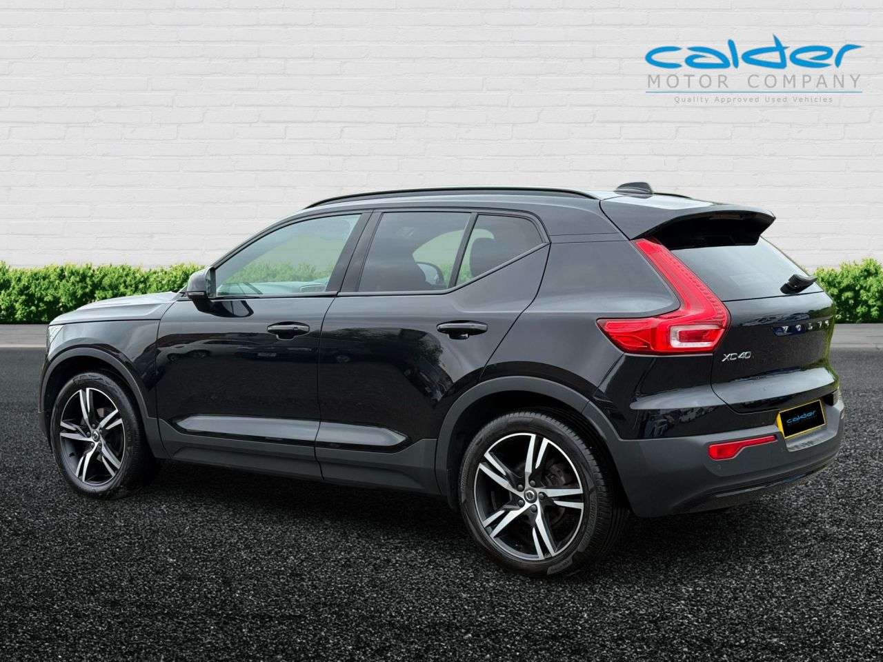 2021 VOLVO XC40 2021 VOLVO XC40