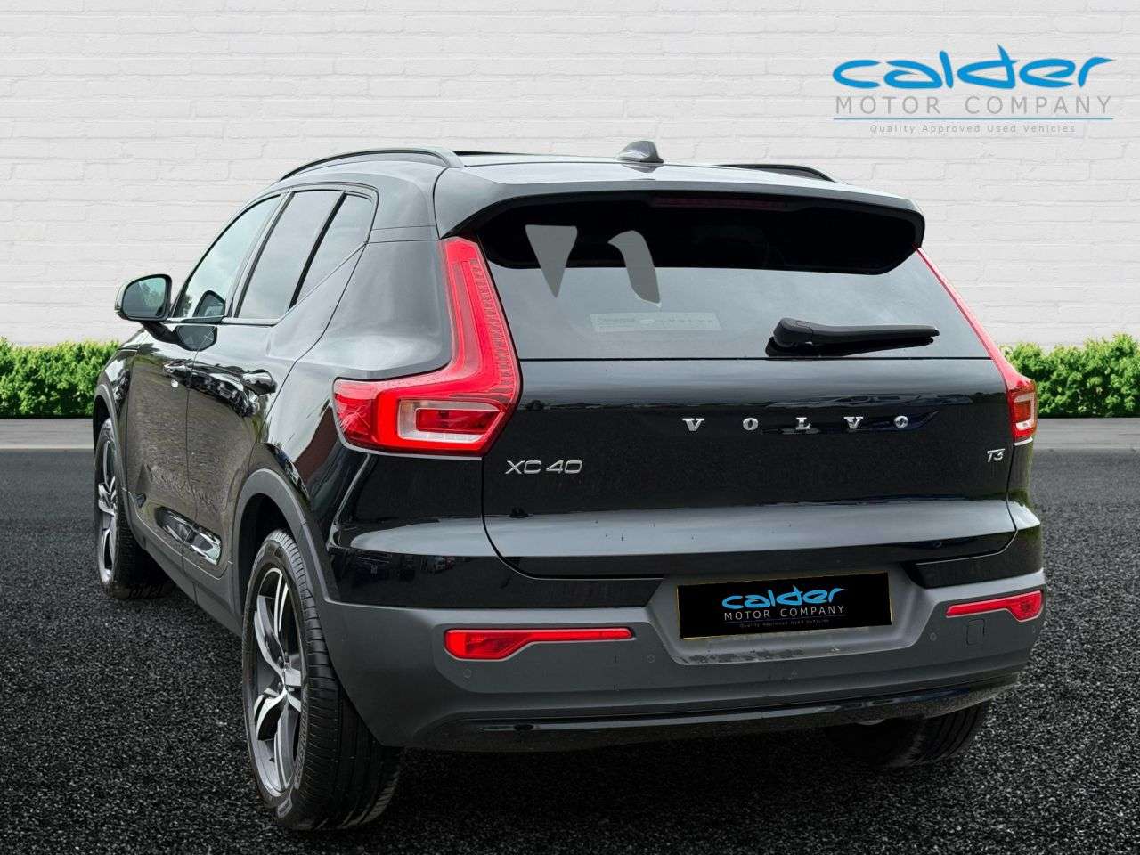 2021 VOLVO XC40 2021 VOLVO XC40