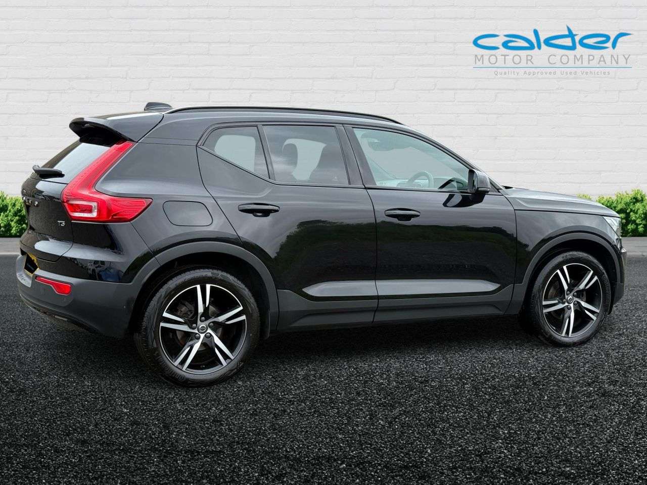 2021 VOLVO XC40 2021 VOLVO XC40