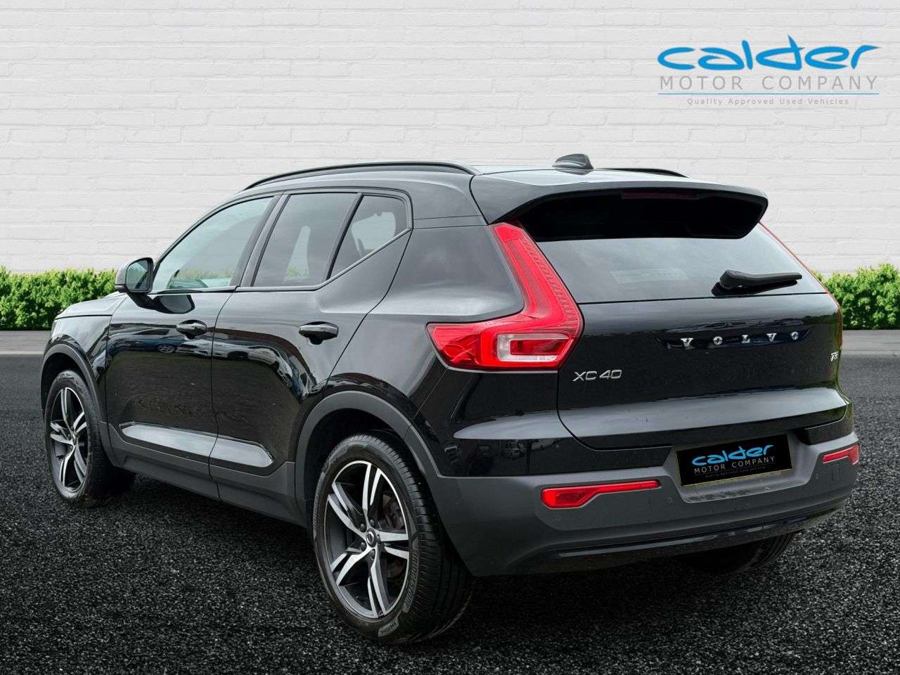 2021 VOLVO XC40 2021 VOLVO XC40