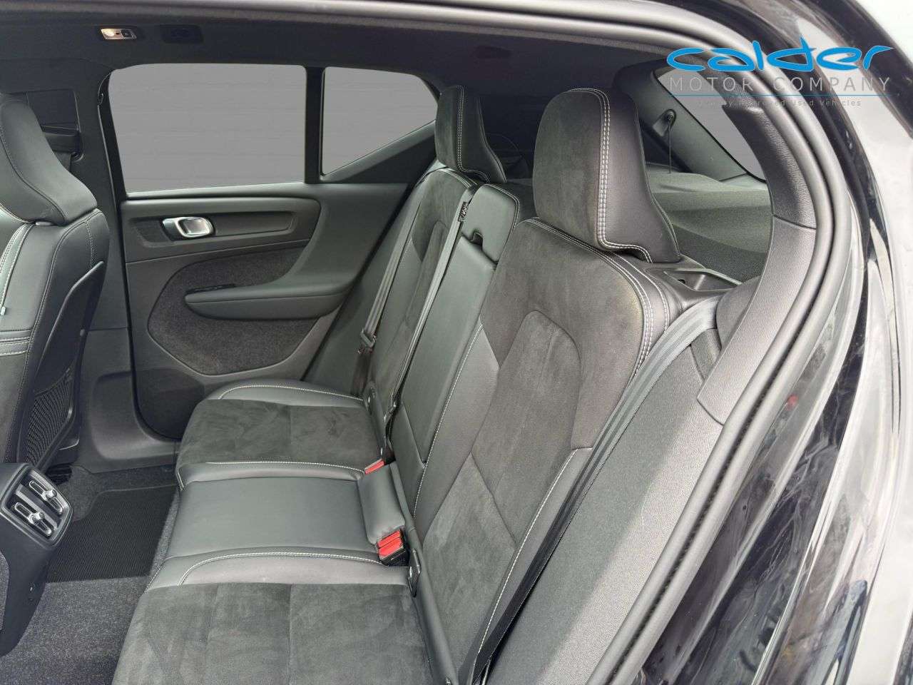 2021 VOLVO XC40 2021 VOLVO XC40