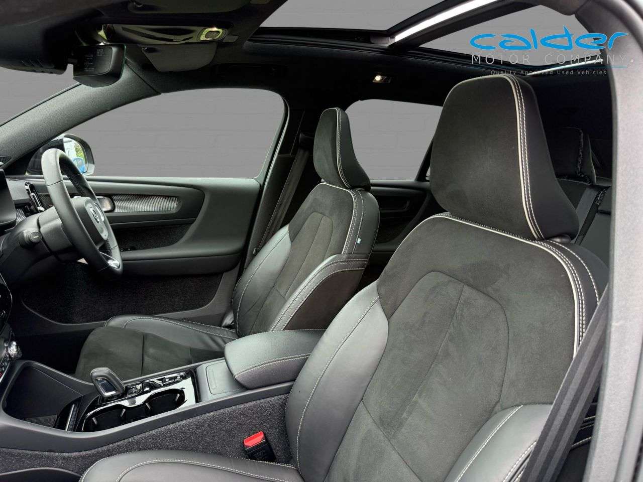 2021 VOLVO XC40 2021 VOLVO XC40