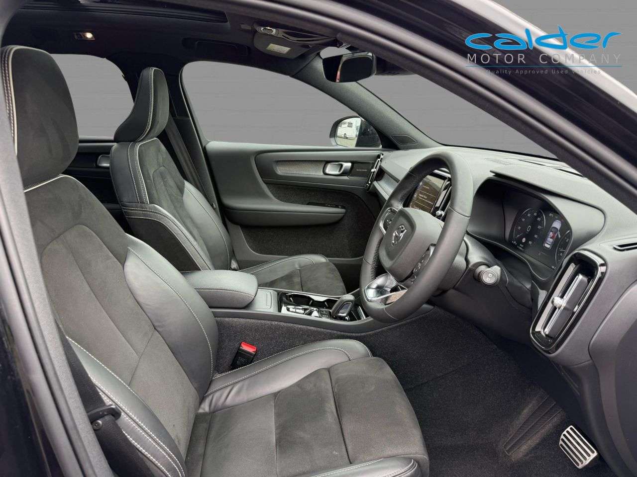 2021 VOLVO XC40 2021 VOLVO XC40