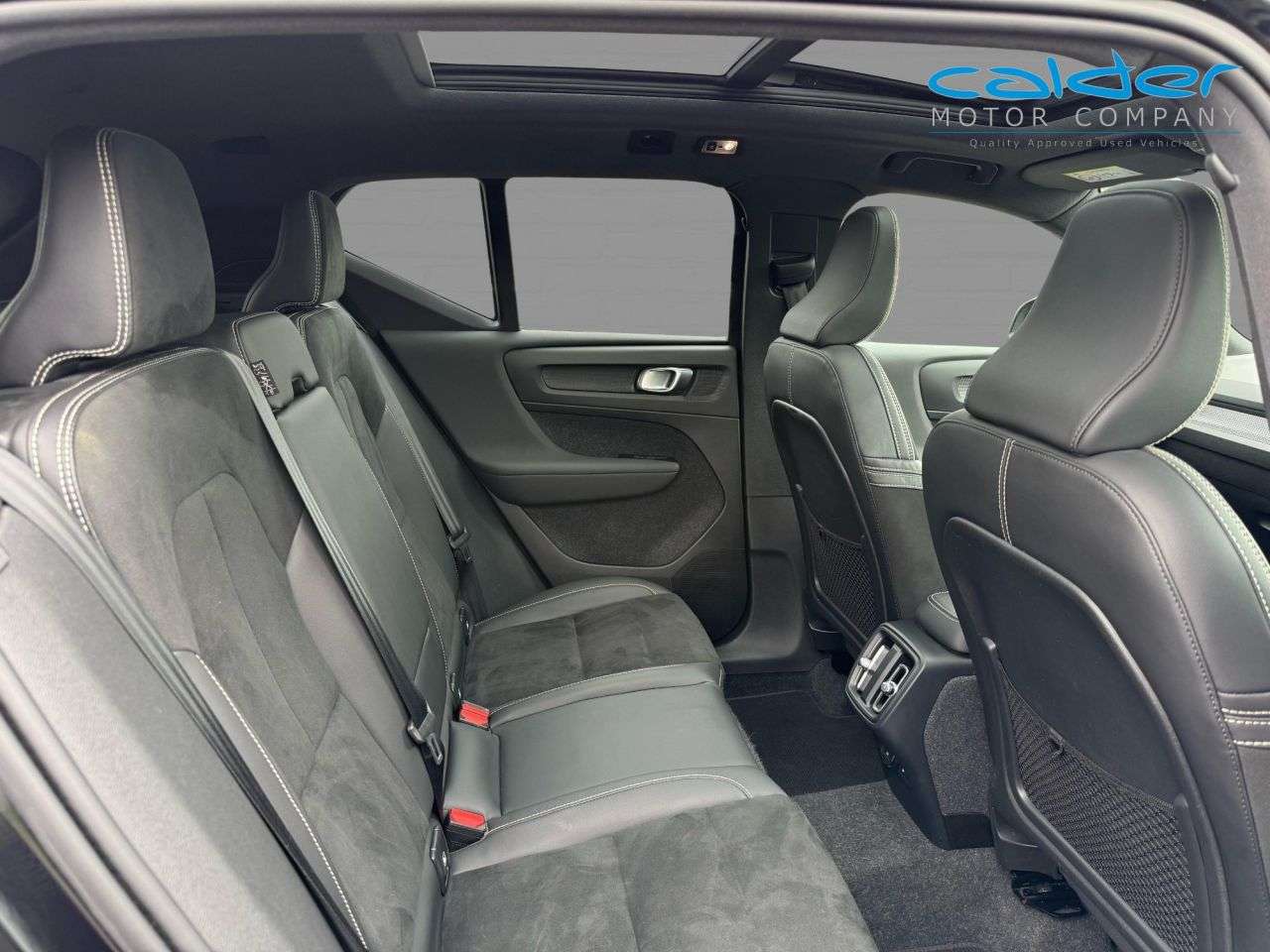 2021 VOLVO XC40 2021 VOLVO XC40
