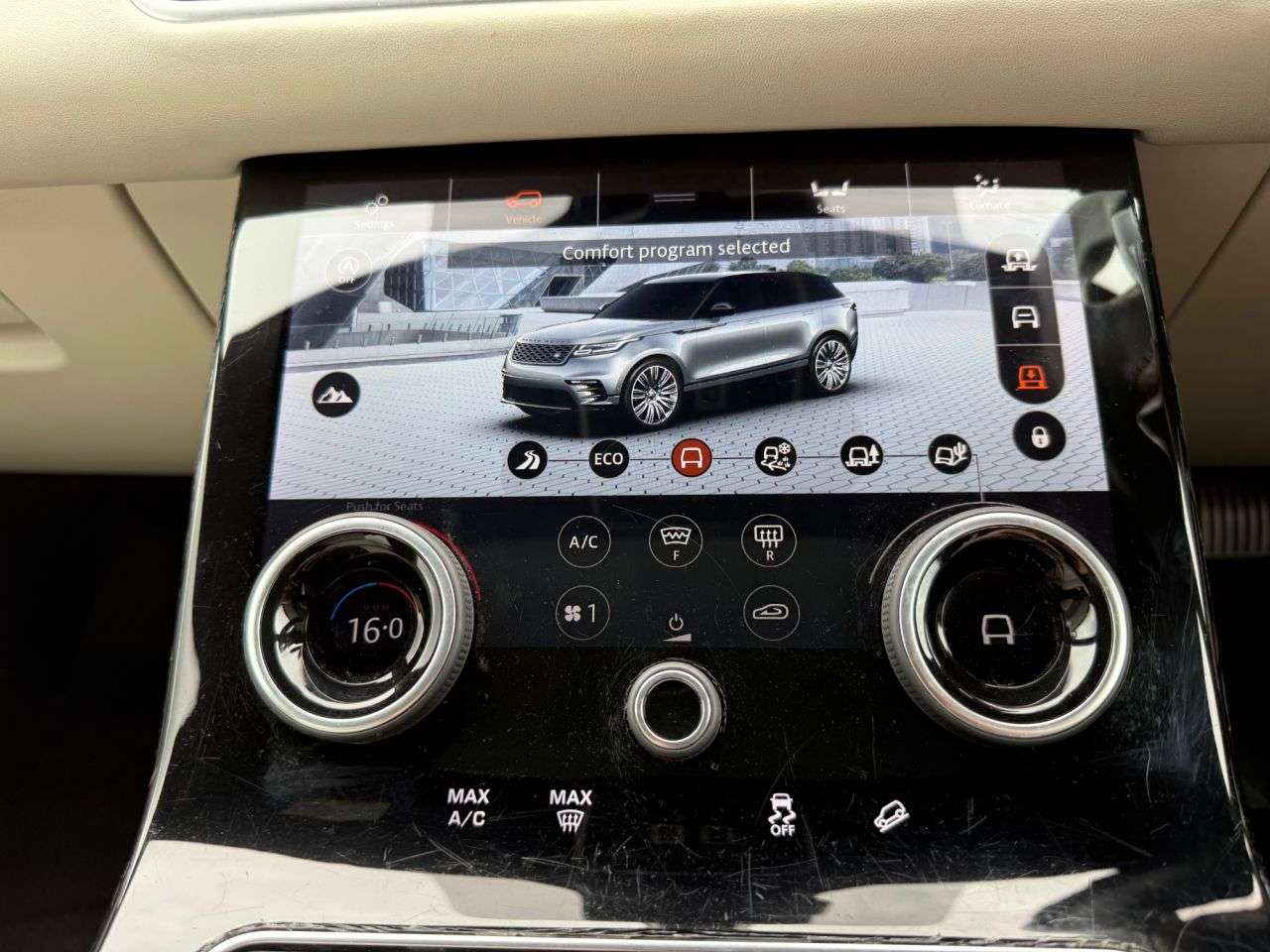 2018 LAND ROVER RANGE ROVER VELAR 2018 LAND ROVER RANGE ROVER VELAR