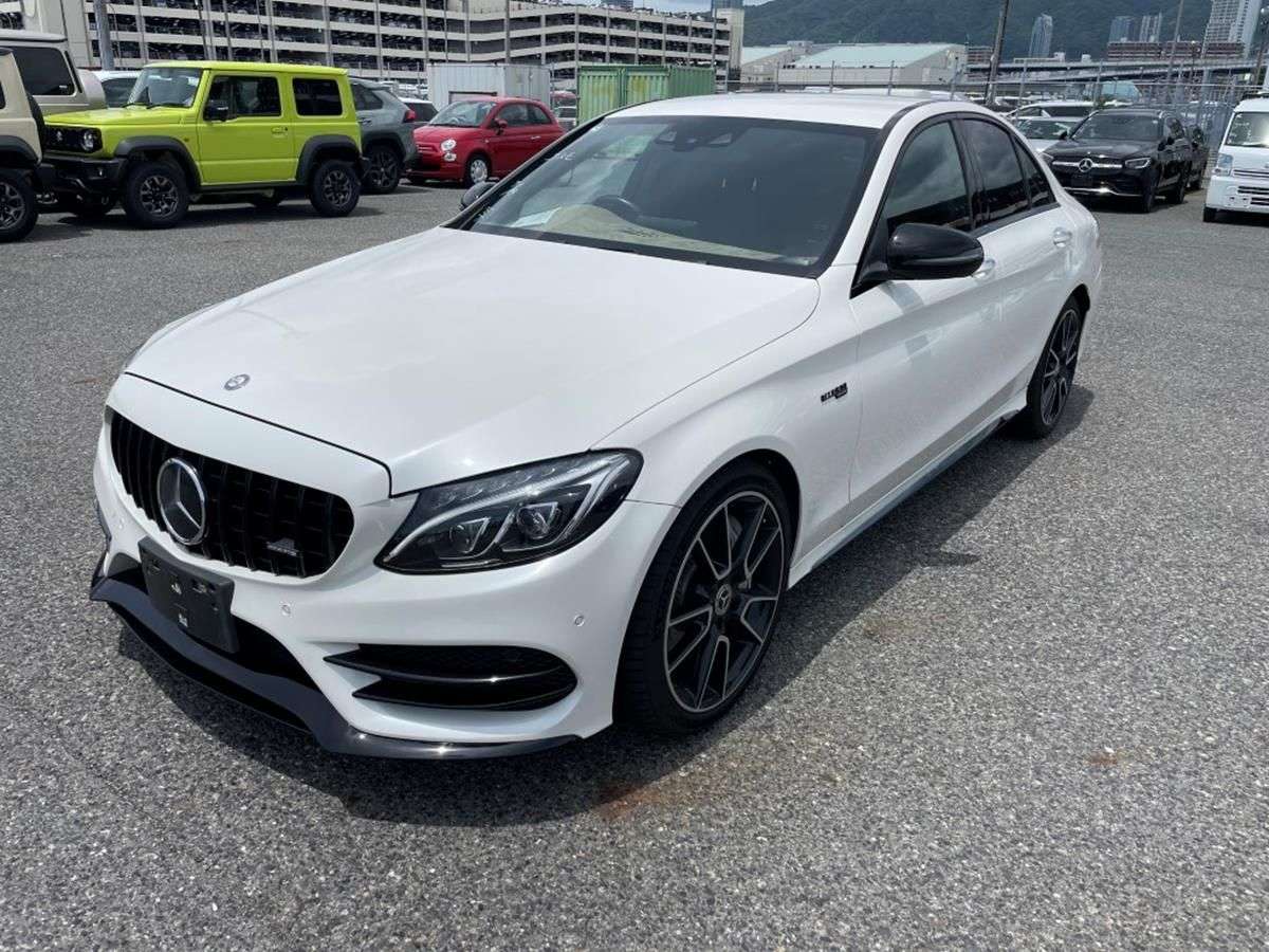 A 2016 MERCEDES-BENZ C 43 AMG AMG C 43 4MATIC JDM VEHICLE+HUGE SPEC+DUE IN SOON A 2016 MERCEDES-BENZ C 43 AMG AMG C 43 4MATIC JDM VEHICLE+HUGE SPEC+DUE IN SOON