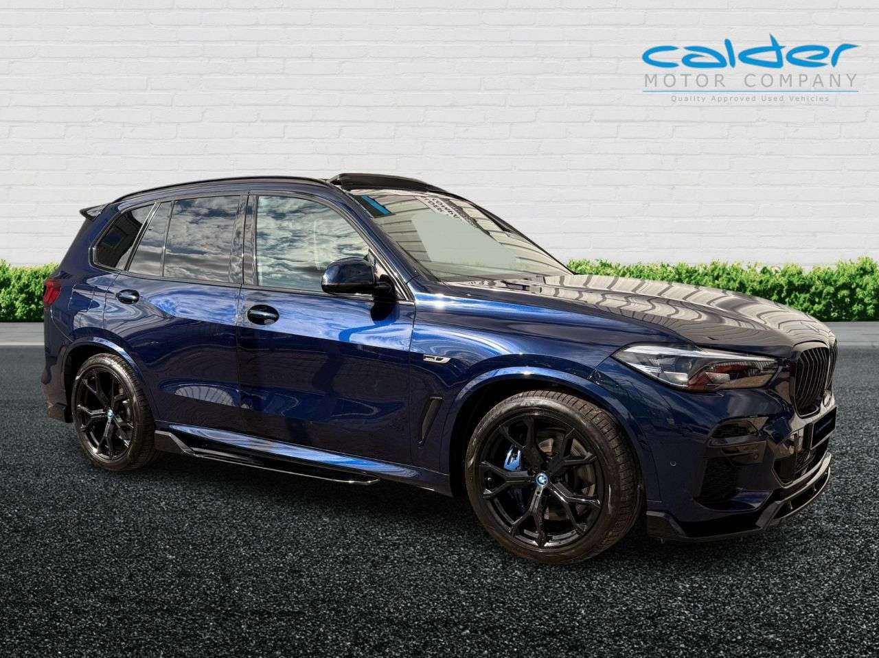 A 2022 BMW X5 3.0 45e 24kWh M Sport SUV 5dr Petrol Plug-in Hybrid Auto xDrive Euro 6 (s/s A 2022 BMW X5 3.0 45e 24kWh M Sport SUV 5dr Petrol Plug-in Hybrid Auto xDrive Euro 6 (s/s