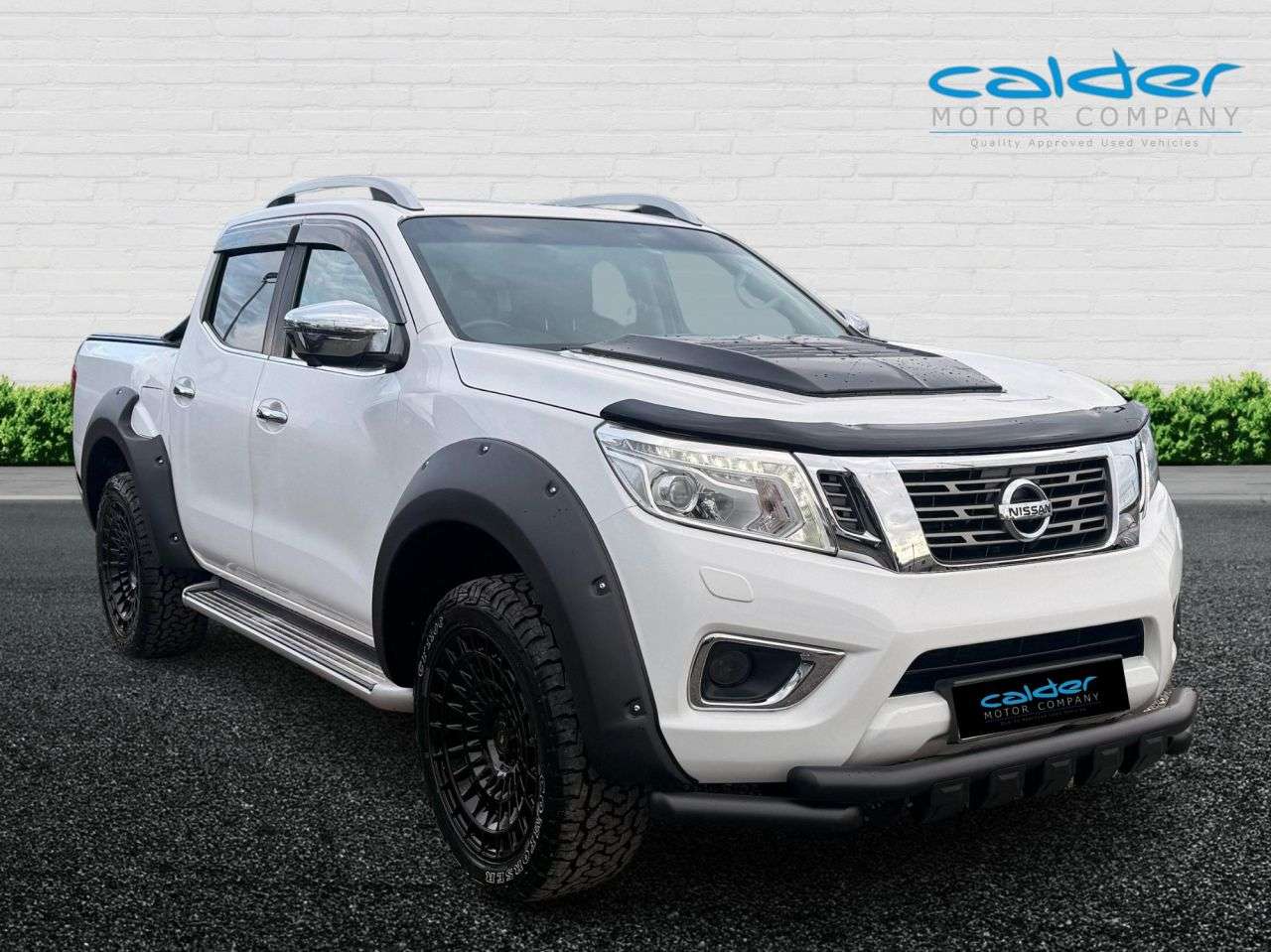 A 2017 NISSAN NAVARA 2.3 dCi Tekna Pickup Double Cab 4dr Diesel Auto 4WD Euro 6 (190 ps) FULL BO A 2017 NISSAN NAVARA 2.3 dCi Tekna Pickup Double Cab 4dr Diesel Auto 4WD Euro 6 (190 ps) FULL BO
