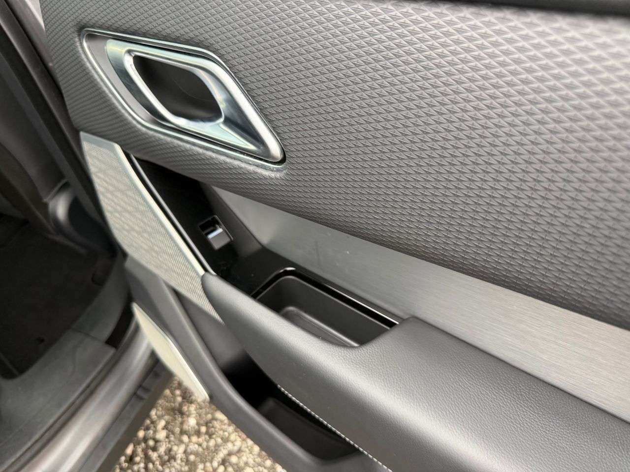 2019 LAND ROVER RANGE ROVER VELAR 2019 LAND ROVER RANGE ROVER VELAR