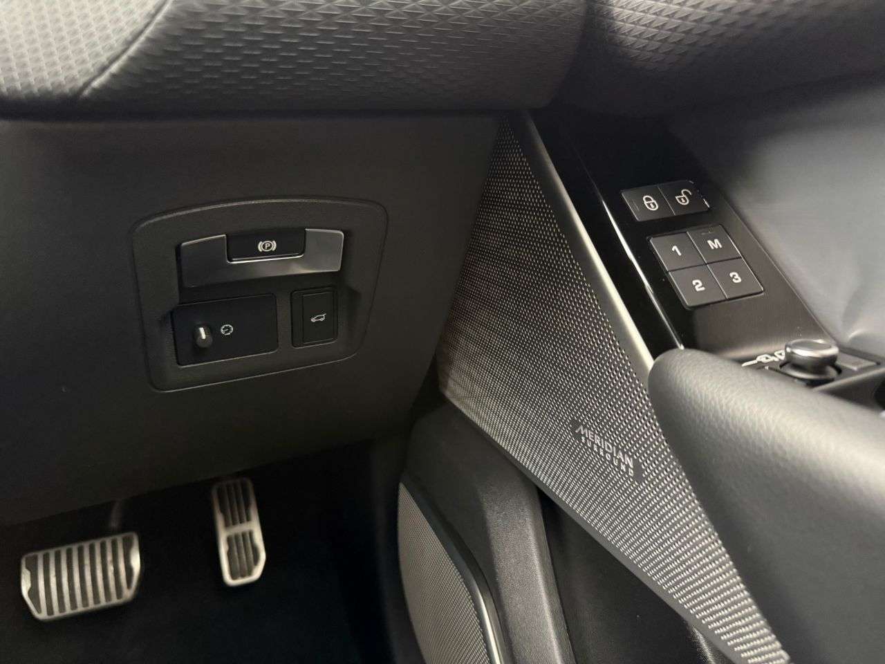 2019 LAND ROVER RANGE ROVER VELAR 2019 LAND ROVER RANGE ROVER VELAR