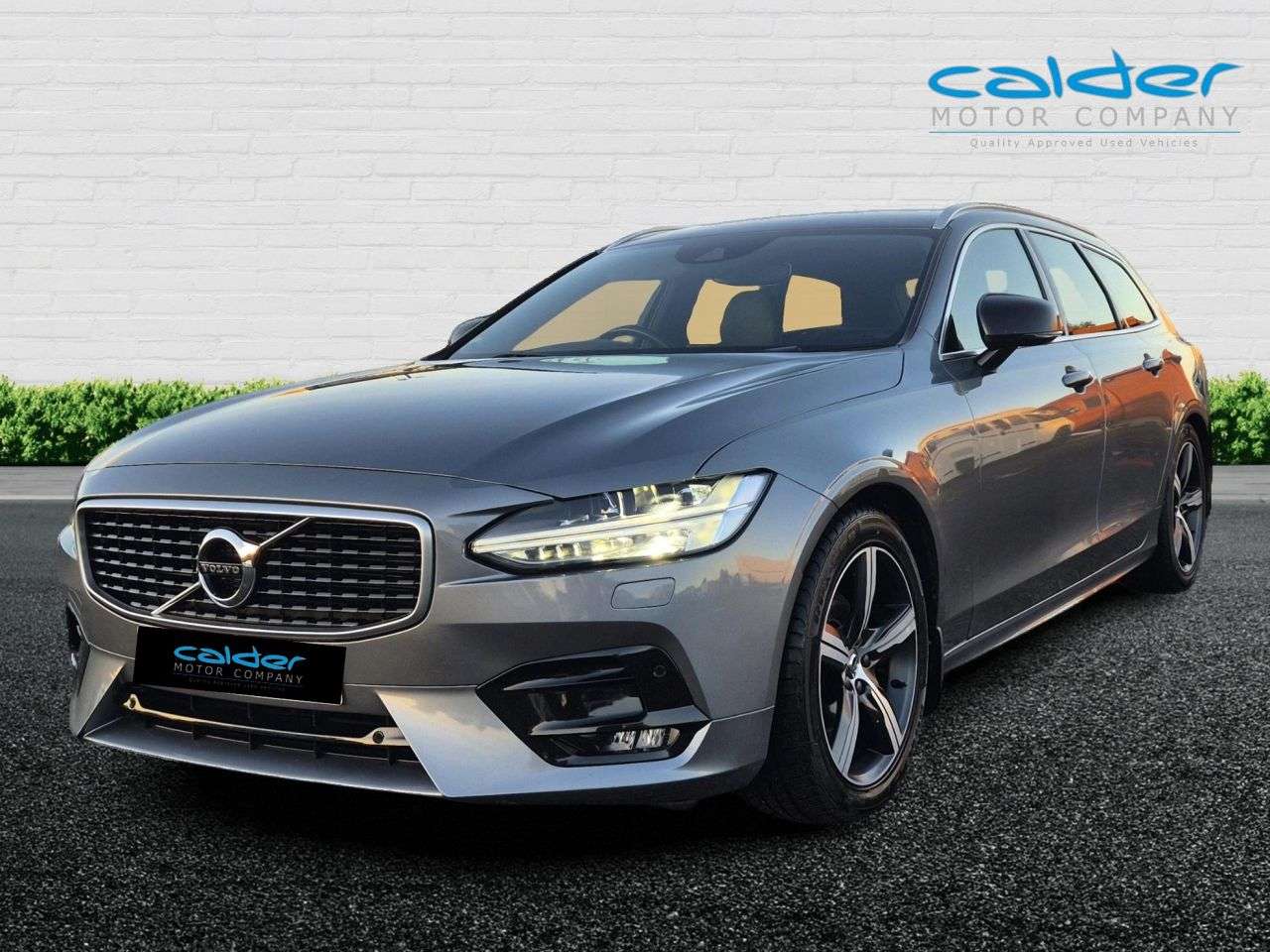 A 2018 VOLVO V90 2.0 D4 R-Design Estate 5dr Diesel Auto Euro 6 (s/s) (190 ps) Estate A 2018 VOLVO V90 2.0 D4 R-Design Estate 5dr Diesel Auto Euro 6 (s/s) (190 ps) Estate