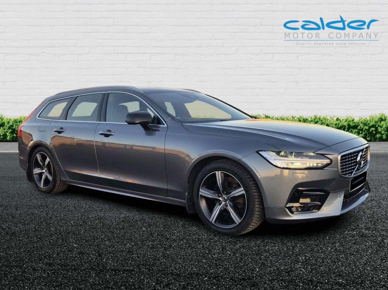 A 2018 VOLVO V90 2.0 D4 R-Design Estate 5dr Diesel Auto Euro 6 (s/s) (190 ps) Estate A 2018 VOLVO V90 2.0 D4 R-Design Estate 5dr Diesel Auto Euro 6 (s/s) (190 ps) Estate