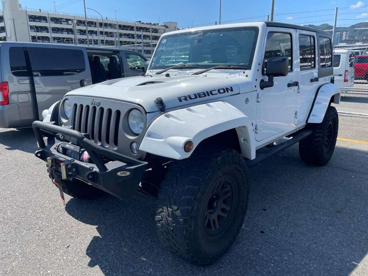 A 2016 JEEP WRANGLER V6 UNLIMITED JDM VEHICLE DUE IN+MASSIVE SPEC A 2016 JEEP WRANGLER V6 UNLIMITED JDM VEHICLE DUE IN+MASSIVE SPEC
