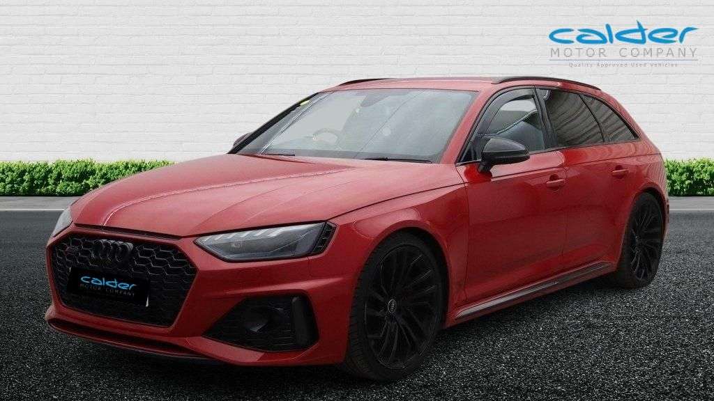 A 2021 AUDI RS4 AVANT 2.9 TFSI V6 Carbon Black Estate 5dr Petrol Tiptronic quattro Euro 6 (s/s) ( A 2021 AUDI RS4 AVANT 2.9 TFSI V6 Carbon Black Estate 5dr Petrol Tiptronic quattro Euro 6 (s/s) (