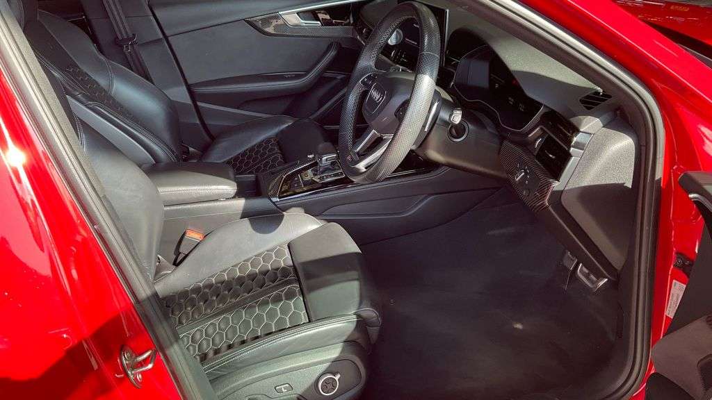 2021 AUDI RS4 AVANT 2021 AUDI RS4 AVANT