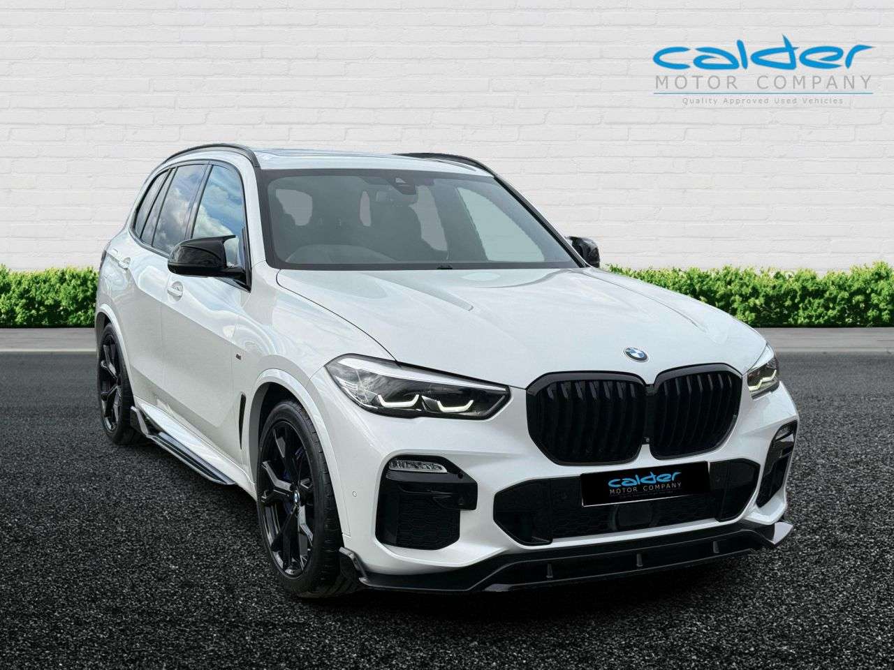 A 2019 BMW X5 3.0 30d M Sport SUV 5dr Diesel Auto xDrive Euro 6 (s/s) (265 ps) PANROOF+M A 2019 BMW X5 3.0 30d M Sport SUV 5dr Diesel Auto xDrive Euro 6 (s/s) (265 ps) PANROOF+M