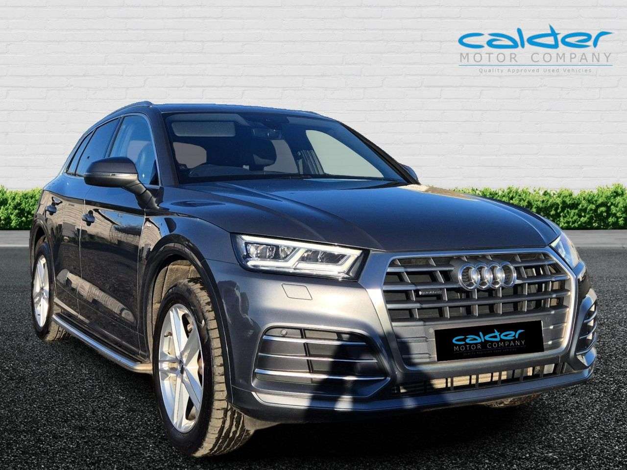 A 2018 AUDI Q5 2.0 TFSI S line SUV 5dr Petrol S Tronic quattro Euro 6 (s/s) (252 ps) FULL A 2018 AUDI Q5 2.0 TFSI S line SUV 5dr Petrol S Tronic quattro Euro 6 (s/s) (252 ps) FULL
