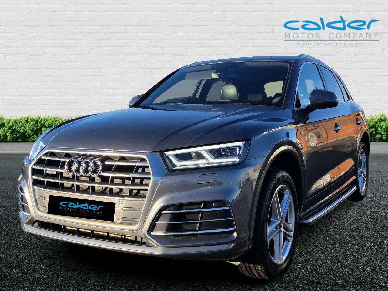 A 2018 AUDI Q5 2.0 TFSI S line SUV 5dr Petrol S Tronic quattro Euro 6 (s/s) (252 ps) FULL A 2018 AUDI Q5 2.0 TFSI S line SUV 5dr Petrol S Tronic quattro Euro 6 (s/s) (252 ps) FULL