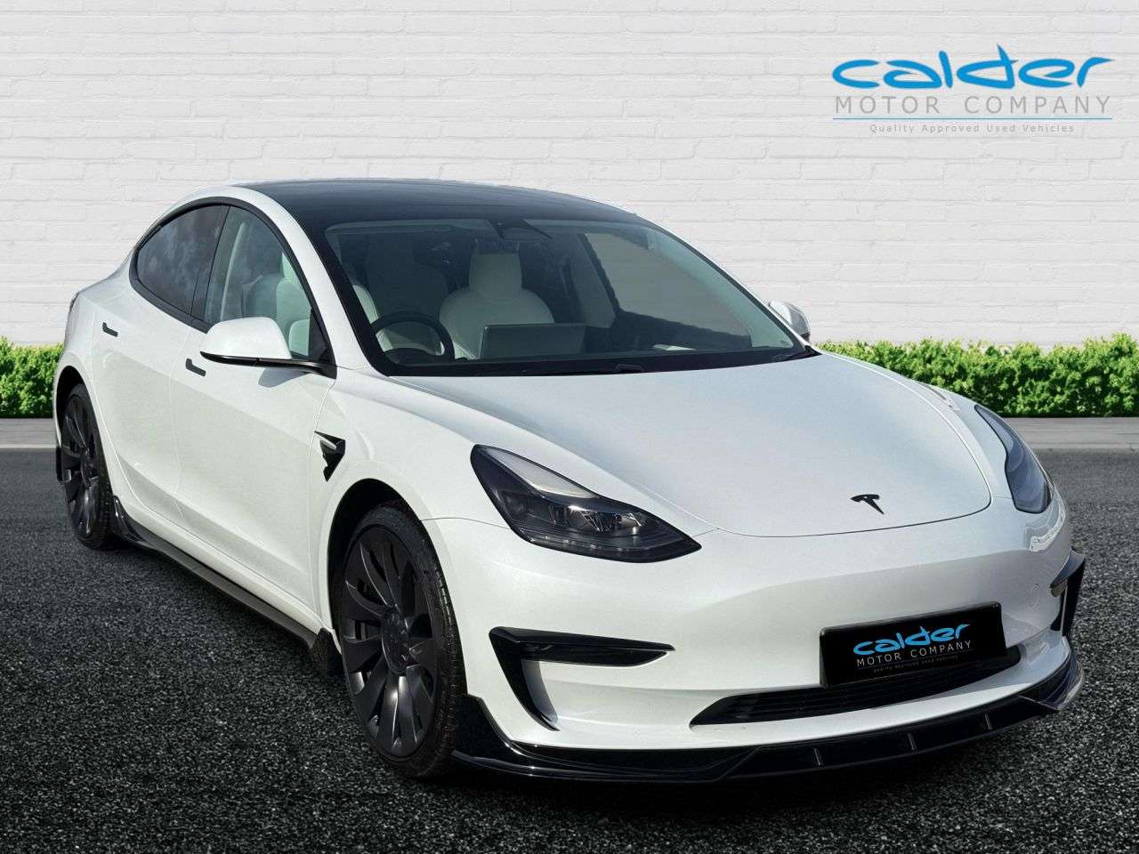 A 2023 TESLA MODEL 3 (Dual Motor) Performance Saloon 4dr Electric Auto 4WDE (Performance Upgrade A 2023 TESLA MODEL 3 (Dual Motor) Performance Saloon 4dr Electric Auto 4WDE (Performance Upgrade