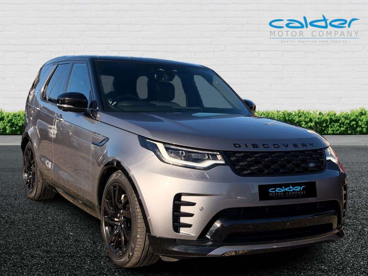 A 2022 LAND ROVER DISCOVERY 3.0 D300 MHEV R-Dynamic SE SUV 5dr Diesel Auto 4WD Euro 6 (s/s) (300 ps) 1 A 2022 LAND ROVER DISCOVERY 3.0 D300 MHEV R-Dynamic SE SUV 5dr Diesel Auto 4WD Euro 6 (s/s) (300 ps) 1