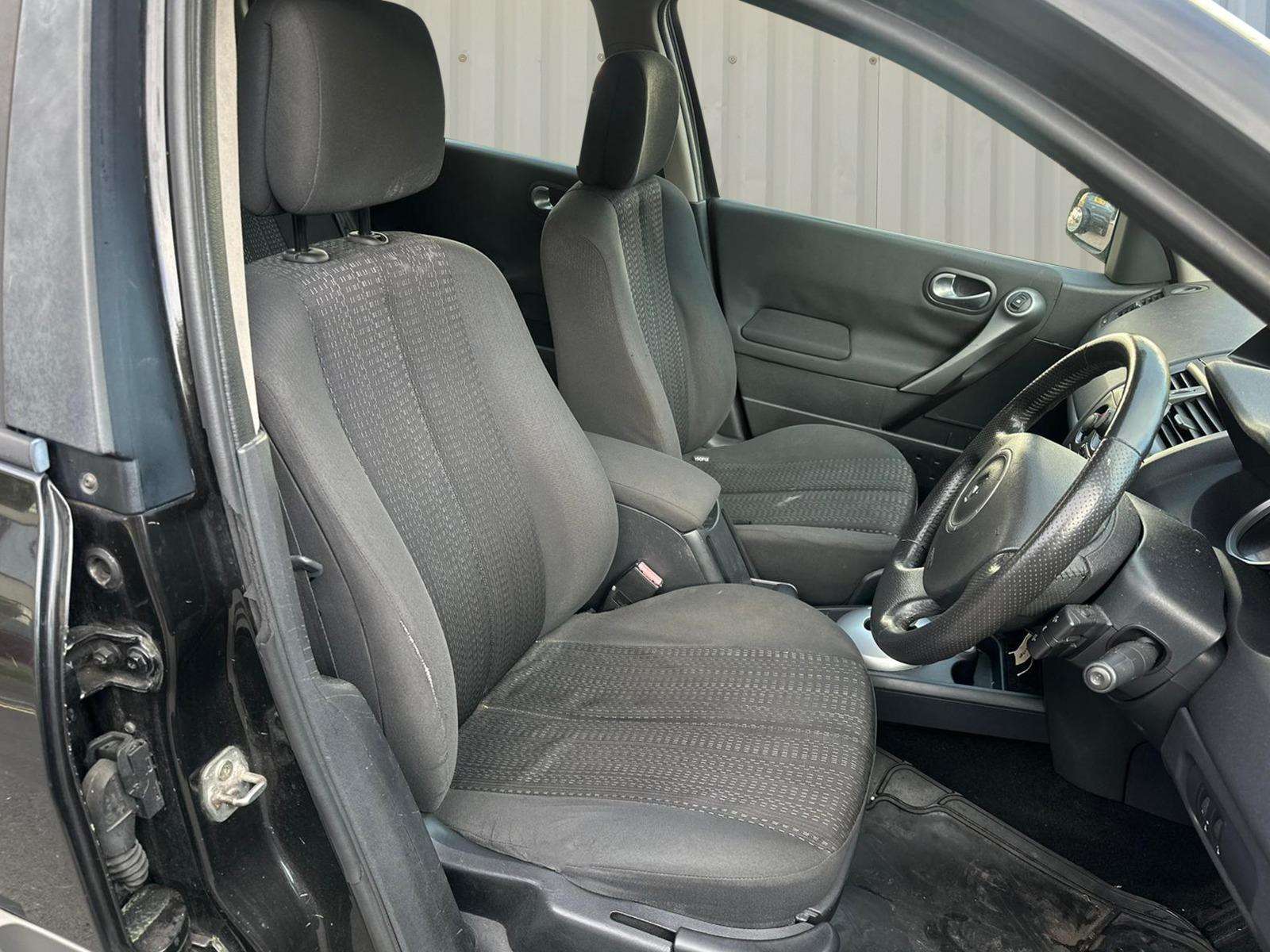 2006 RENAULT MEGANE 2006 RENAULT MEGANE