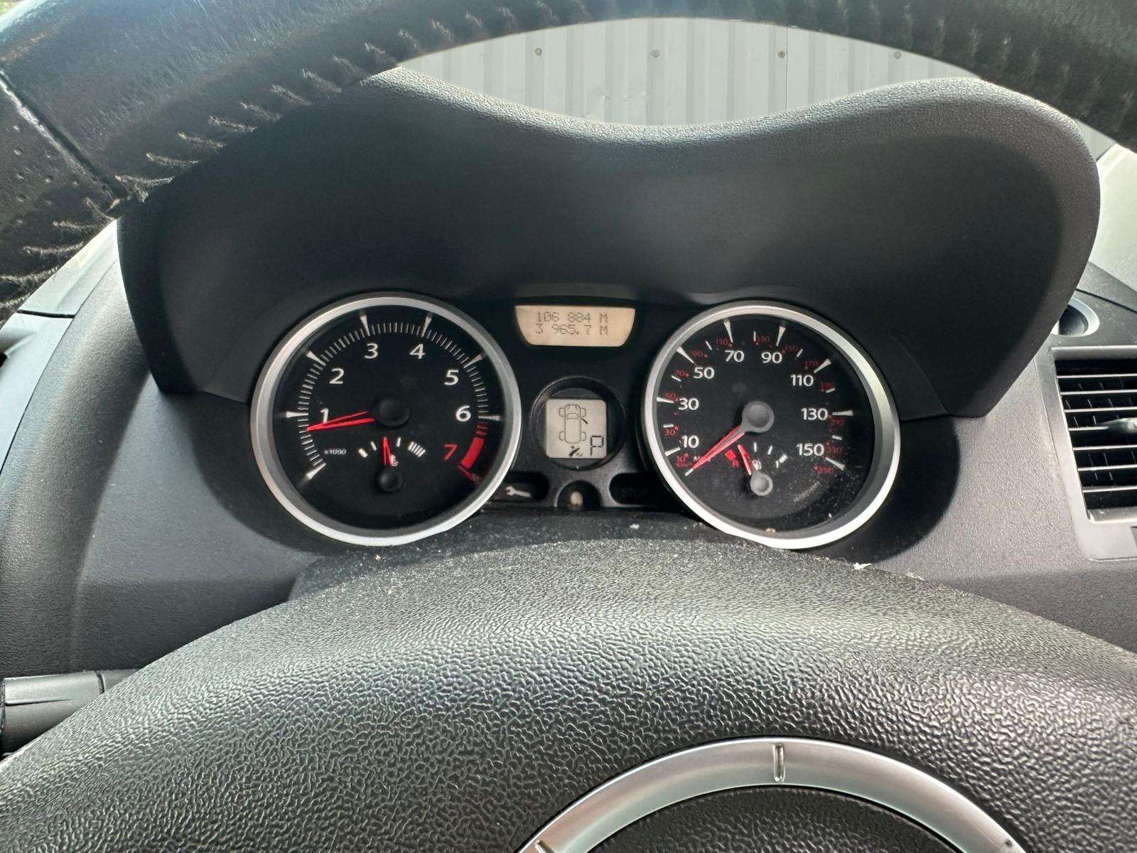 2006 RENAULT MEGANE 2006 RENAULT MEGANE