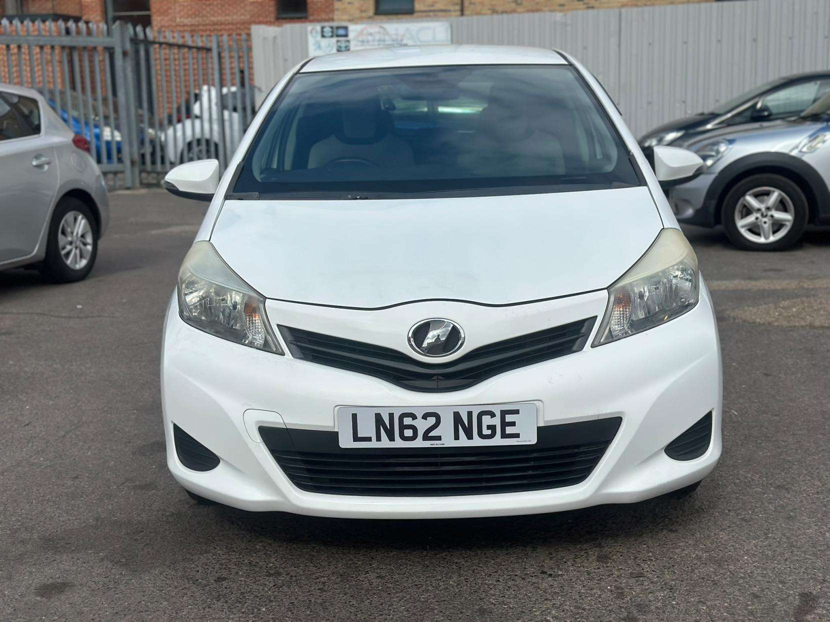 A 2026 TOYOTA YARIS A 2026 TOYOTA YARIS