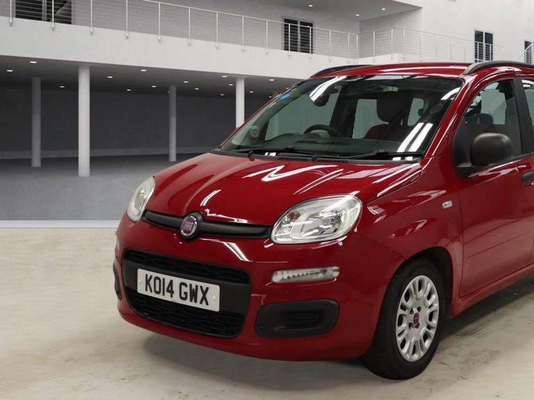 A 2014 FIAT PANDA 0.9 TwinAir Easy Hatchback 5dr Petrol Dualogic Euro 6 (s/s) (85 bhp) A 2014 FIAT PANDA 0.9 TwinAir Easy Hatchback 5dr Petrol Dualogic Euro 6 (s/s) (85 bhp)