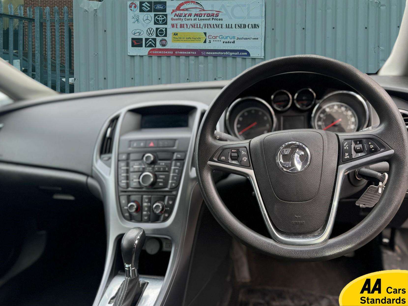 2012 VAUXHALL ASTRA 2012 VAUXHALL ASTRA