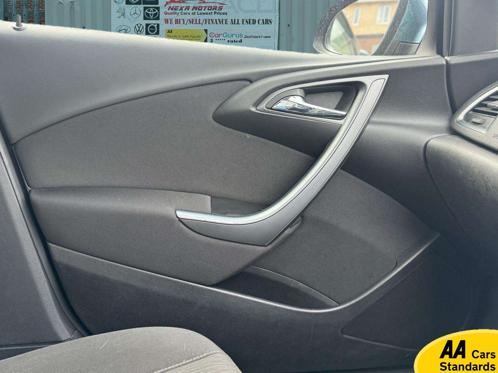 2012 VAUXHALL ASTRA 2012 VAUXHALL ASTRA