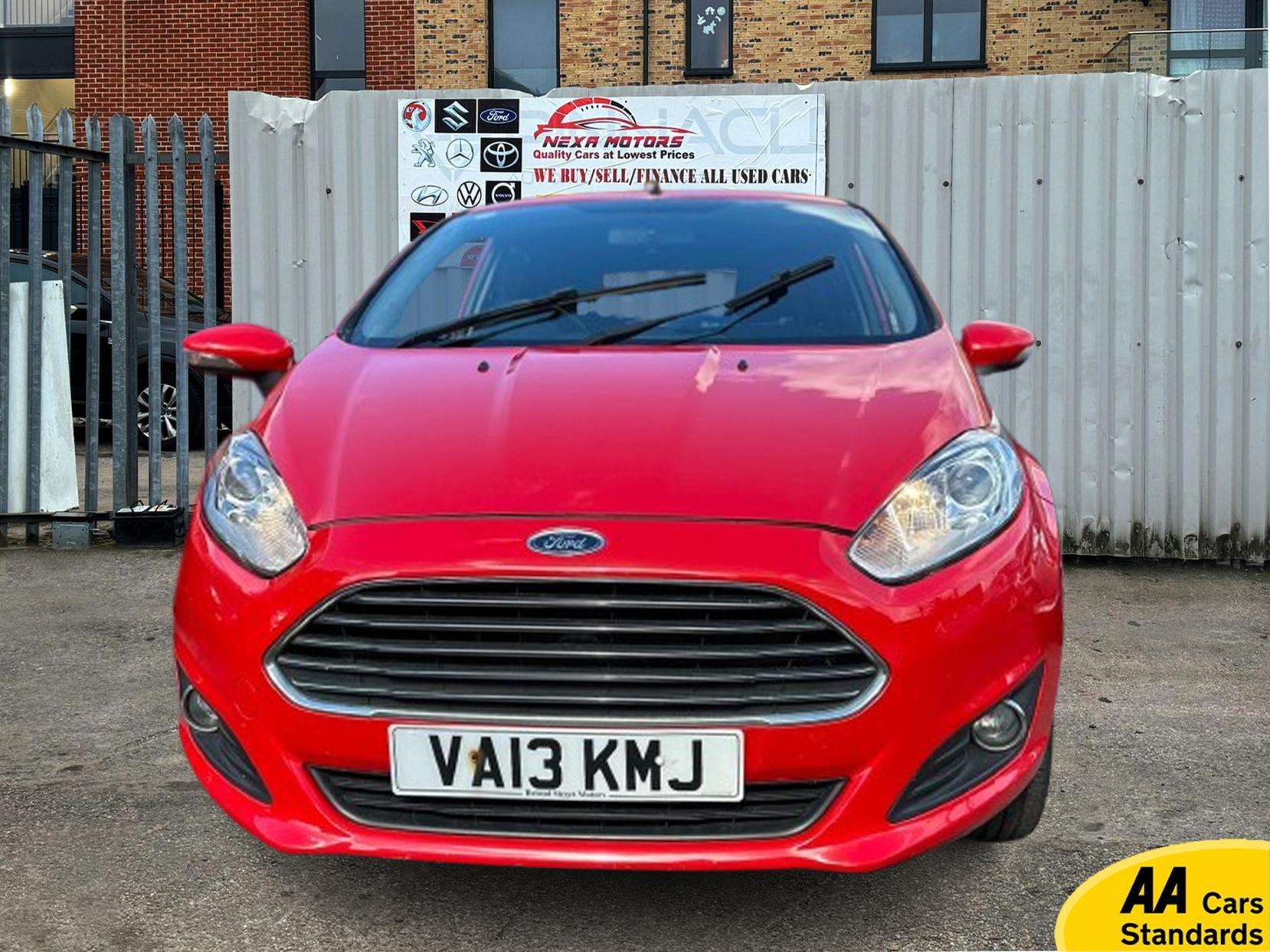 A 2013 FORD FIESTA 1.0T EcoBoost Zetec Hatchback 5dr Petrol Manual Euro 5 (s/s) (100 ps) A 2013 FORD FIESTA 1.0T EcoBoost Zetec Hatchback 5dr Petrol Manual Euro 5 (s/s) (100 ps)