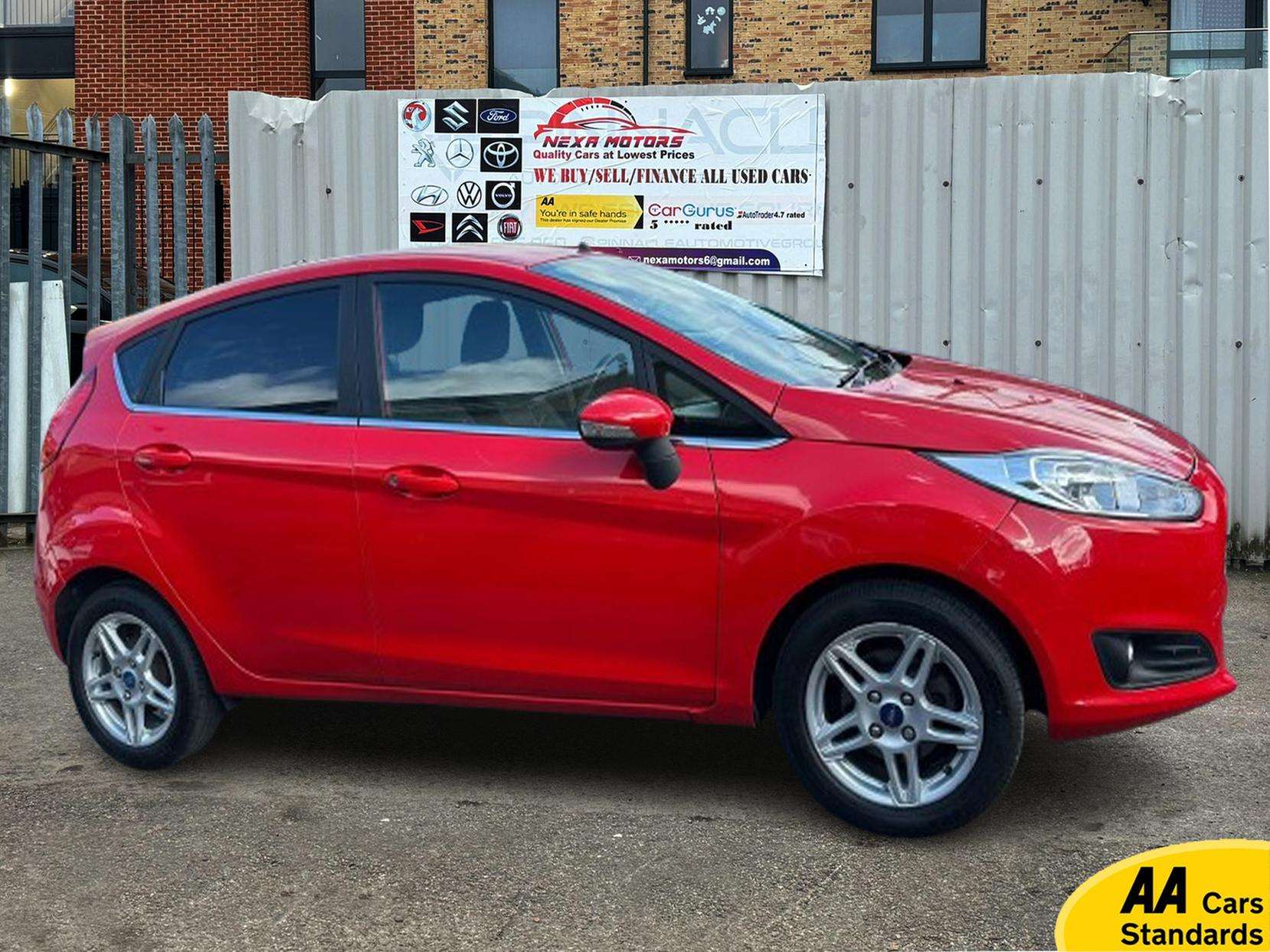 A 2013 FORD FIESTA 1.0T EcoBoost Zetec Hatchback 5dr Petrol Manual Euro 5 (s/s) (100 ps) A 2013 FORD FIESTA 1.0T EcoBoost Zetec Hatchback 5dr Petrol Manual Euro 5 (s/s) (100 ps)
