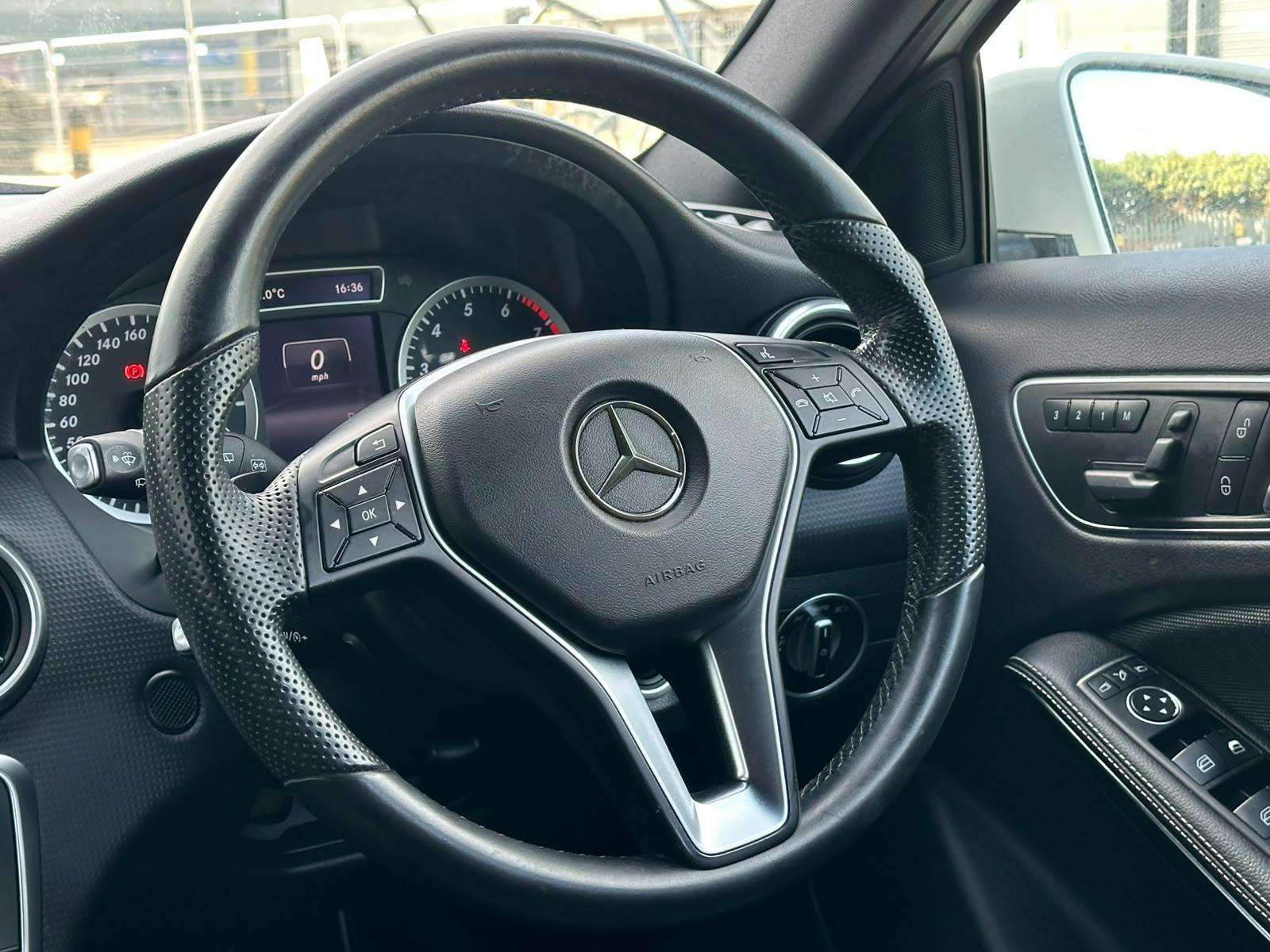 2015 MERCEDES-BENZ A CLASS 2015 MERCEDES-BENZ A CLASS