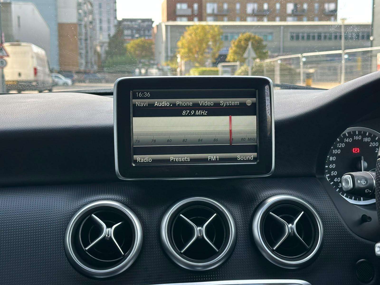 2015 MERCEDES-BENZ A CLASS 2015 MERCEDES-BENZ A CLASS