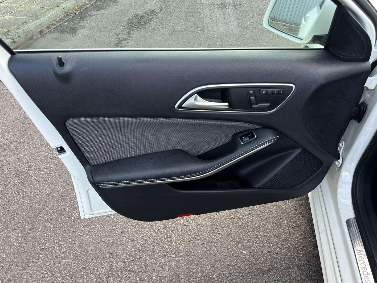 2015 MERCEDES-BENZ A CLASS 2015 MERCEDES-BENZ A CLASS