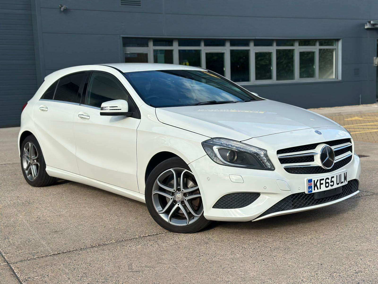 A 2015 MERCEDES-BENZ A CLASS 1.6 A160 SE (Executive) Hatchback 5dr Petrol 7G-DCT Euro 6 (s/s) (102 ps) A 2015 MERCEDES-BENZ A CLASS 1.6 A160 SE (Executive) Hatchback 5dr Petrol 7G-DCT Euro 6 (s/s) (102 ps)
