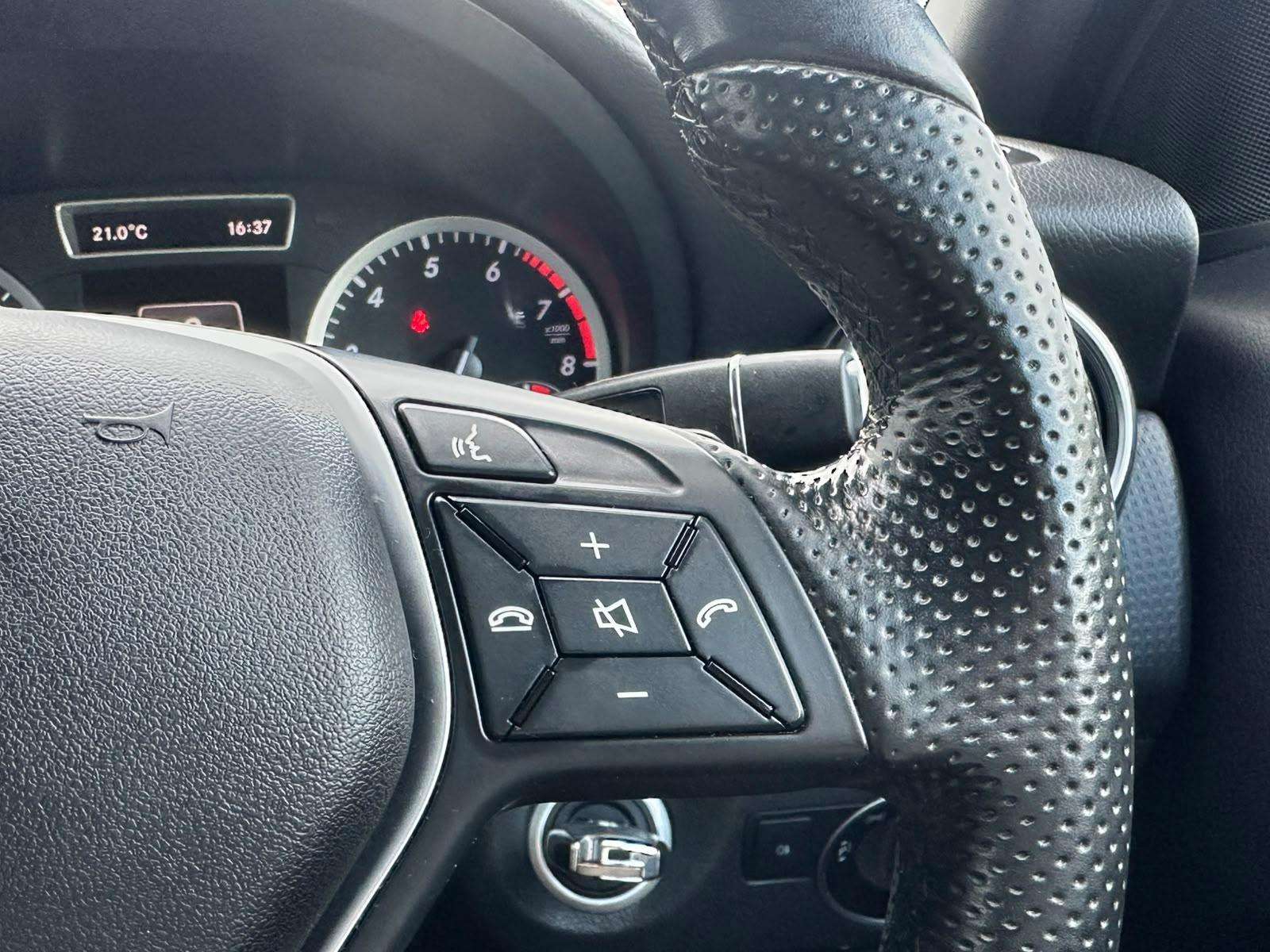 2015 MERCEDES-BENZ A CLASS 2015 MERCEDES-BENZ A CLASS