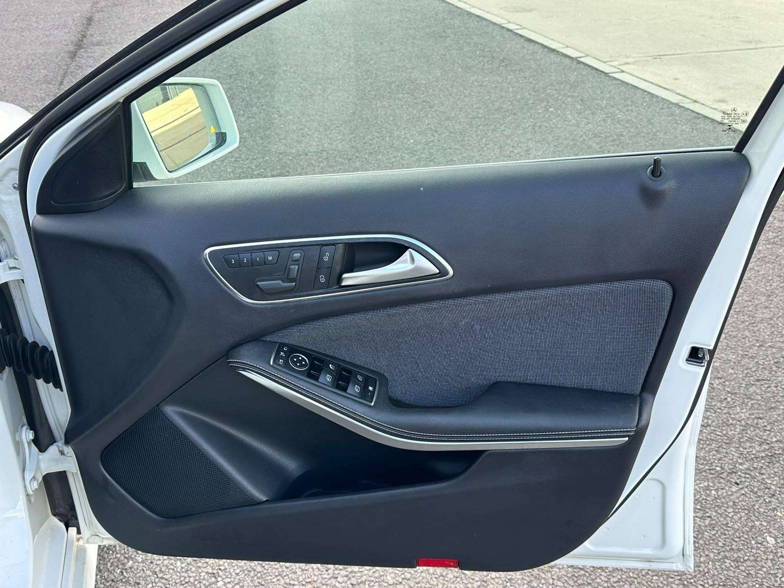 2015 MERCEDES-BENZ A CLASS 2015 MERCEDES-BENZ A CLASS