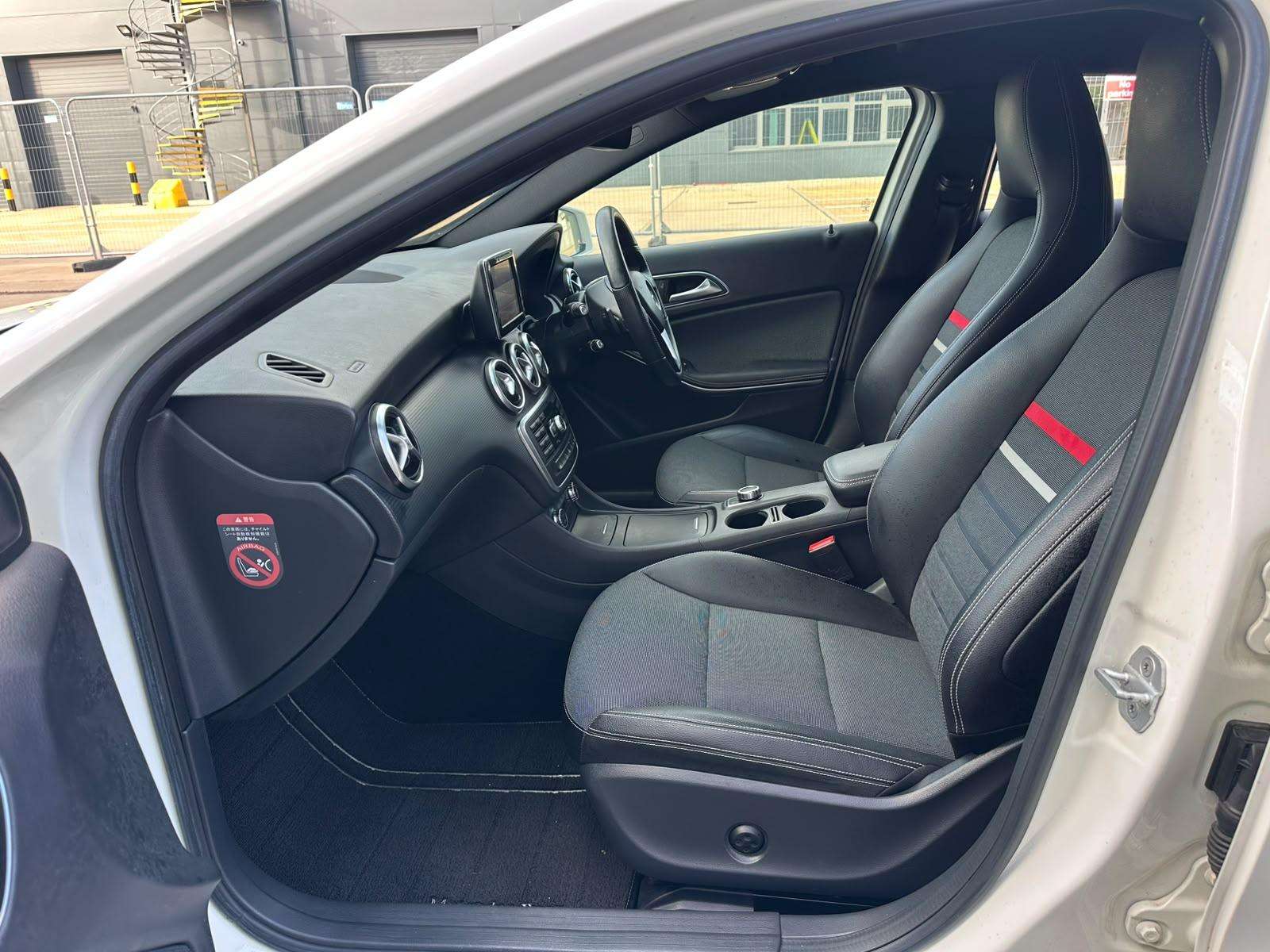 2015 MERCEDES-BENZ A CLASS 2015 MERCEDES-BENZ A CLASS