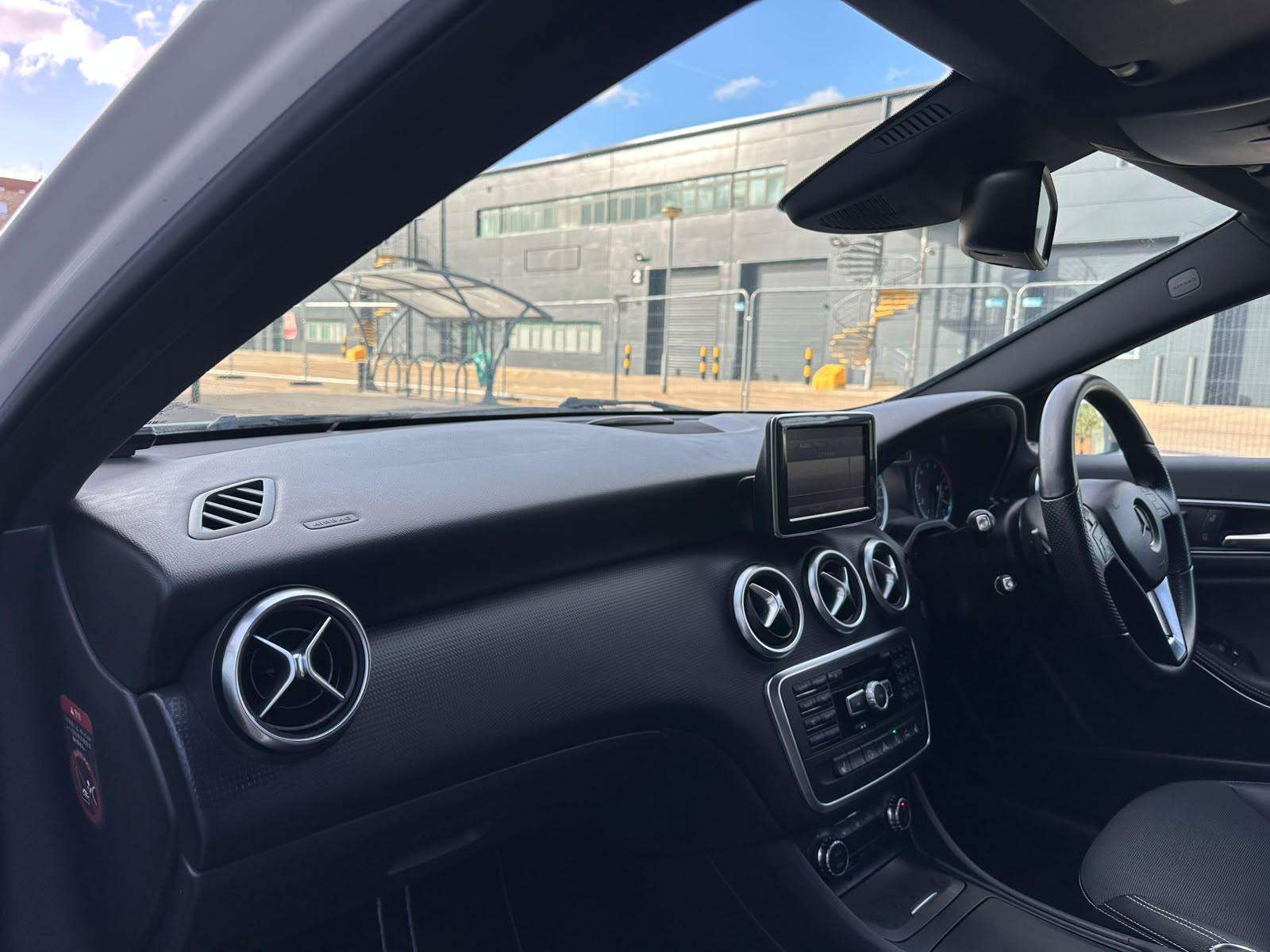 2015 MERCEDES-BENZ A CLASS 2015 MERCEDES-BENZ A CLASS