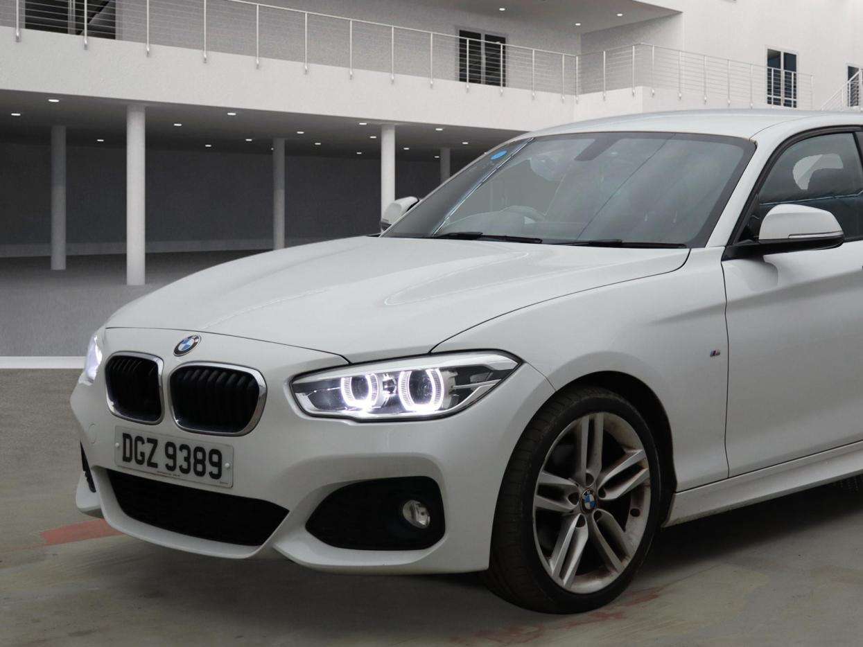 A 2016 BMW 1 SERIES 1.6 120i M Sport Hatchback 5dr Petrol Auto Euro 6 (s/s) (177 ps) A 2016 BMW 1 SERIES 1.6 120i M Sport Hatchback 5dr Petrol Auto Euro 6 (s/s) (177 ps)