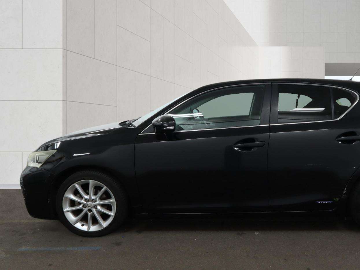 A 2011 LEXUS CT 1.8 200h SE-I Hatchback 5dr Petrol Hybrid CVT Euro 5 (s/s) (136 ps) A 2011 LEXUS CT 1.8 200h SE-I Hatchback 5dr Petrol Hybrid CVT Euro 5 (s/s) (136 ps)