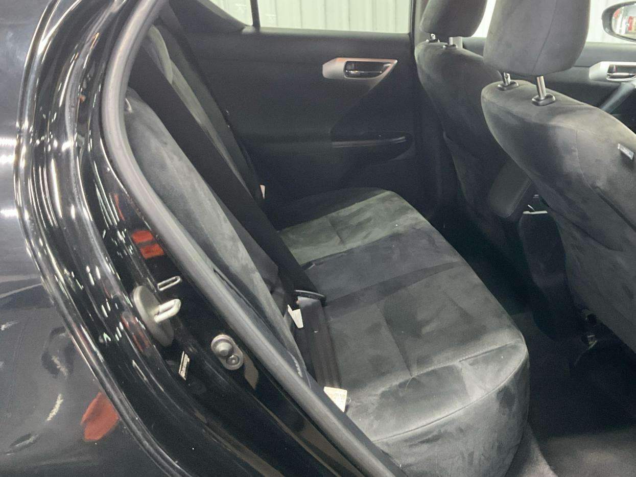2011 LEXUS CT 2011 LEXUS CT