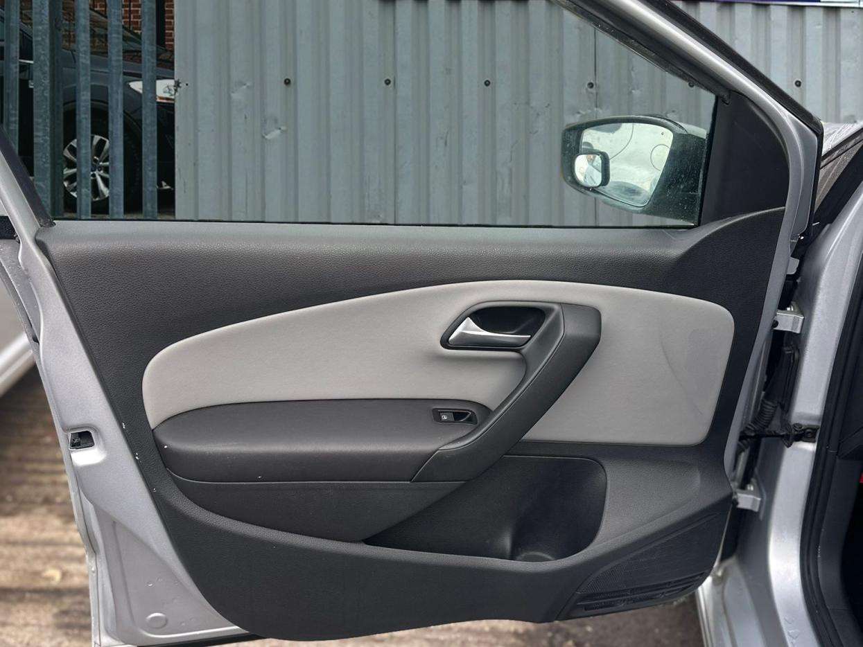 2014 VOLKSWAGEN POLO 2014 VOLKSWAGEN POLO